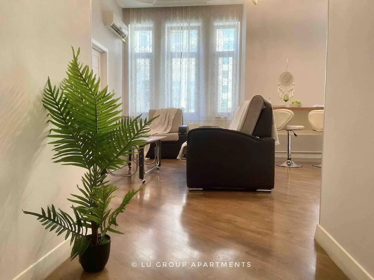 Greenlights Apartment In The City Centre Baku 0*,